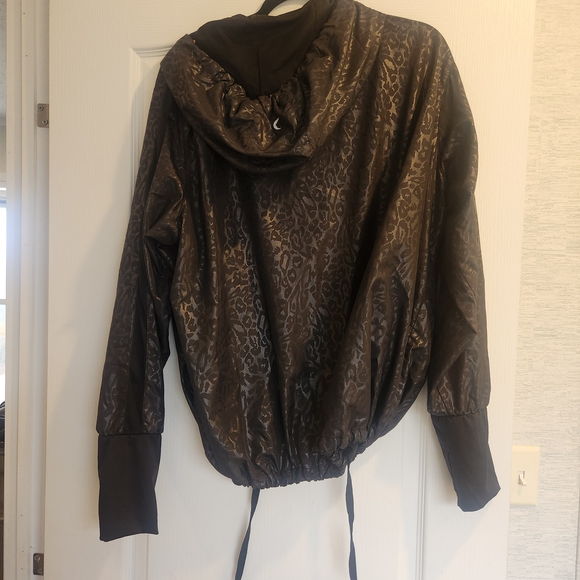 ZYIA Black Leopard Print Windbreaker Jacket Size 2XL Euc - Picture 4 of 4